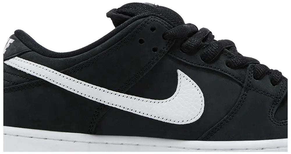 Dunk Low SB 'Black Gum'